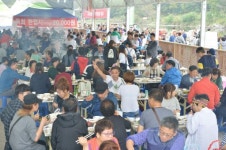 [특집]직접 구워 먹는다  … 1,500석 구이터 백미