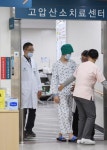 [포토뉴스]걸어서 나오는 사고 학생