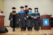 [포토뉴스]가톨릭관동대 학위수여식