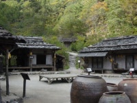 [평창]15년째 인기몰이 `동막골 세트장