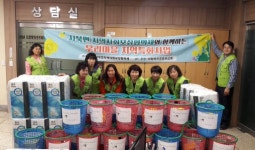 [포토뉴스]춘천 사북면사회복지봉사단 생필품 전달