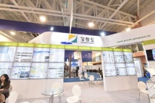 [강원에코홈페어 2019 건설·건축박람회 참여업체]도내 고속철도망 민자 유치 홍보 주력
