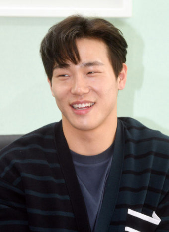 강원도청 윤성빈 3개 대회 연속 시상대