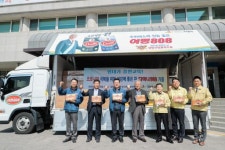 [포토뉴스]㈜그래미 도교육청에 건강음료 지원