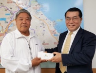 [포토뉴스]어버이날 온천이용권 전달