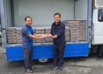 [포토뉴스]푸른농장 유기농 달걀 기탁