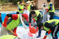 [포토뉴스]한국보훈복지의료공단 무공수훈 유족 주택서 수해복구 봉사