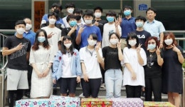 [포토뉴스]영월 상동중·고 사랑의 상자 전달