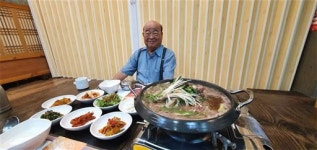 [인생 맛집]“매일 새벽 4시면 농사일 나서…건강 비결은 횡성한우 불고기”