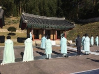 [포토뉴스]강릉최씨대종회 최수성 선생 499주기 제향 봉행