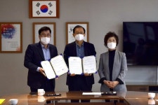 [포토뉴스]국립춘천병원-원주섬강중 정신건강사업 협약