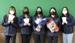 [포토뉴스]쌍용C＆E 영월공장·여직원회 카네이션 전달