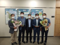 [포토뉴스]고성 금강·토성농협 하나로마트 매출액 달성탑 수상