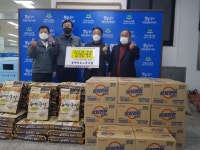 [포토뉴스]동해항운노동조합 이웃돕기 물품 기탁