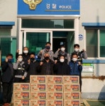 [포토뉴스]춘천 후평1동 주민자치회 라면 전달