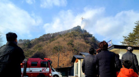 [2보]인제 남면 수산리 산불 약 2시간 만에 진화…60대 실화자 조사 중