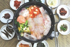 [新 팔도명물]동해 곰칫국