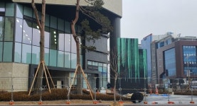 [춘천]“춘천 초고층 아파트 입구 조형물 옮겨야”