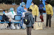 초·중·고생 등교 전 선제검사 18일부터 주 1회로 변경…포스트 오미크론 대응