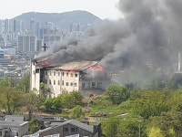 원주 반곡동 새하늘 교회서 화재…소방당국 화재 진압 중