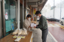 [포토뉴스]석공 장성광업소 추석맞이 전통시장 장보기 행사