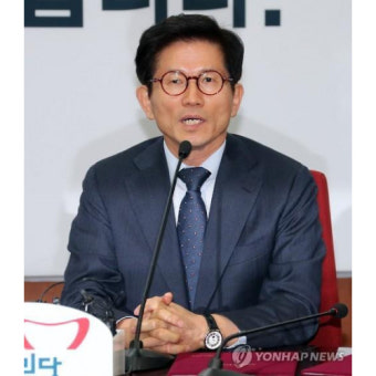 尹대통령, 교육부 장관에 이주호 지명…경제사회노동위원장에 김문수 전 경기도지사 발탁