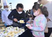 [포토뉴스]강릉 로컬푸드&베이커리 마켓
