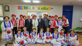 [포토뉴스]도노인회, 제1회 전국 경로당예술제 발표대회 출전 앞둔 도대표팀 격려 나서