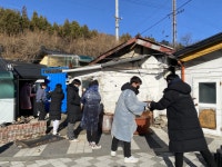 [포토뉴스]태백 황지고 마이주 동아리, 사랑의 연탄 나눔 봉사활동 실시