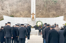 해군 1함대, 강릉 통일공원 지리산함 전사자 충혼탑 참배