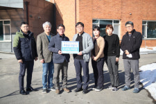 [포토뉴스]철원군산림조합 노인요양원에 후원금 전달