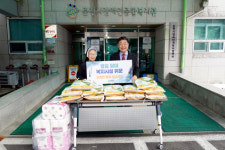 [포토뉴스]춘천시의회 설 명절 복지시설 위문