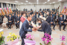 시즌글라스고성협동조합 | [포토뉴스]제15대 최영희 고성군수산업협동조합장 취임식