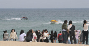 [포토뉴스]경포해변 찾은 수학여행