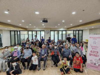 춘천삼육초 6학년 사랑반 학생들, 춘천동부노인복지관에서 재능기부 공연 진행