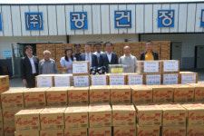 [포토뉴스]홍천 ㈜광건 정비사업소 이웃돕기 성품 기탁