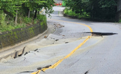 폭우로 집에 못돌아가는 수재민들