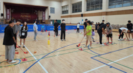 [포토뉴스]횡성 청일 초·중학생 스내그 골프 지도