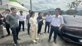 [포토뉴스] 최문순 화천군수, 토마토축제장 점검