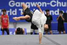 [포토뉴스]태권도문화축제에서 열린 마샬아츠 트릭킹 시범경기