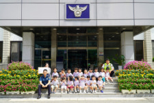 [포토뉴스] 화천 파랑새 어린이집 원생들 화천경찰서 견학