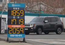 주유소 가기 무서워…기름값 두달 연속 상승
