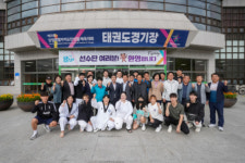 [포토뉴스]서흥원 양구군수, 도민체전 출전 선수 격려