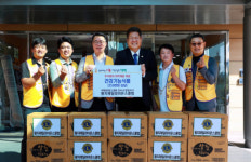 [포토뉴스]황지제일라이온스클럽 단독가구 어르신 후원