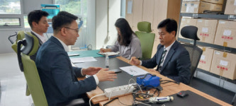[포토뉴스]강원지방조달청 의료기기 혁신기업 브레싱스 방문