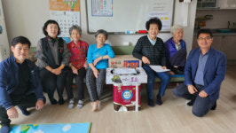 [포토뉴스]황지동 주민자치위원회 추석맞이 경로당 위문         