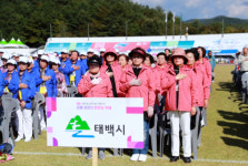 [포토뉴스]이상호 태백시장, 제13회 강원어르신 한마당 축제 참석