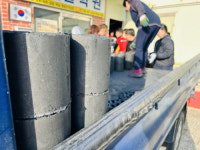 [포토뉴스]홍천우체국 연탄나눔 봉사활동