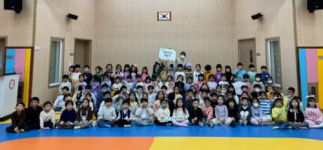 강릉 늘해랑유치원, 굿네이버스 강원지부에 희망기금 전달