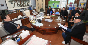 난치병 터널에서 나오고 있는 국민 마라토너 이봉주